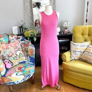 Fits like a medium, but tag says large Pink Sleeveless Maxi Dress open back